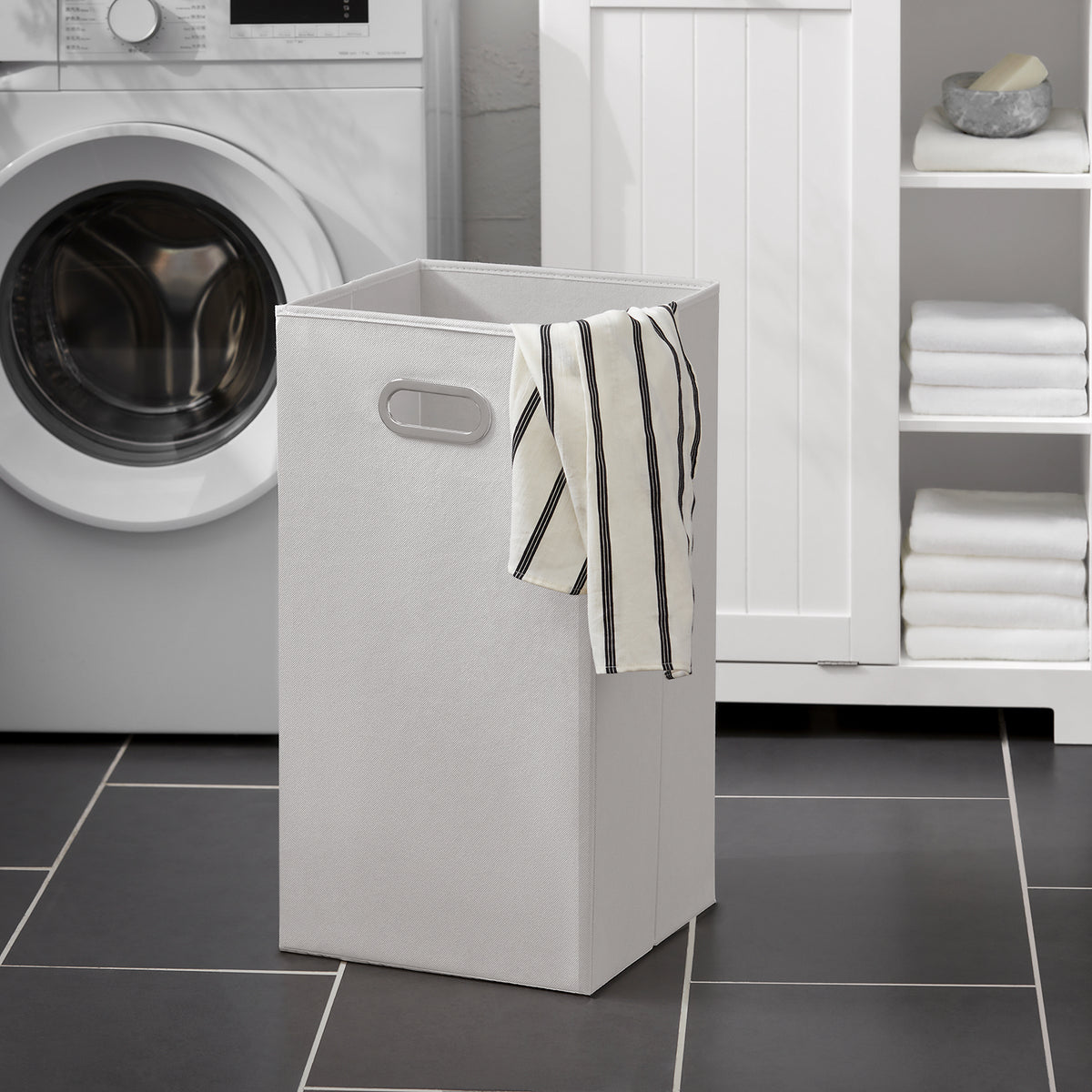 Colonne salle de bain SoBuy BZR104-W – vue complète dimensions 60×37×171 cm