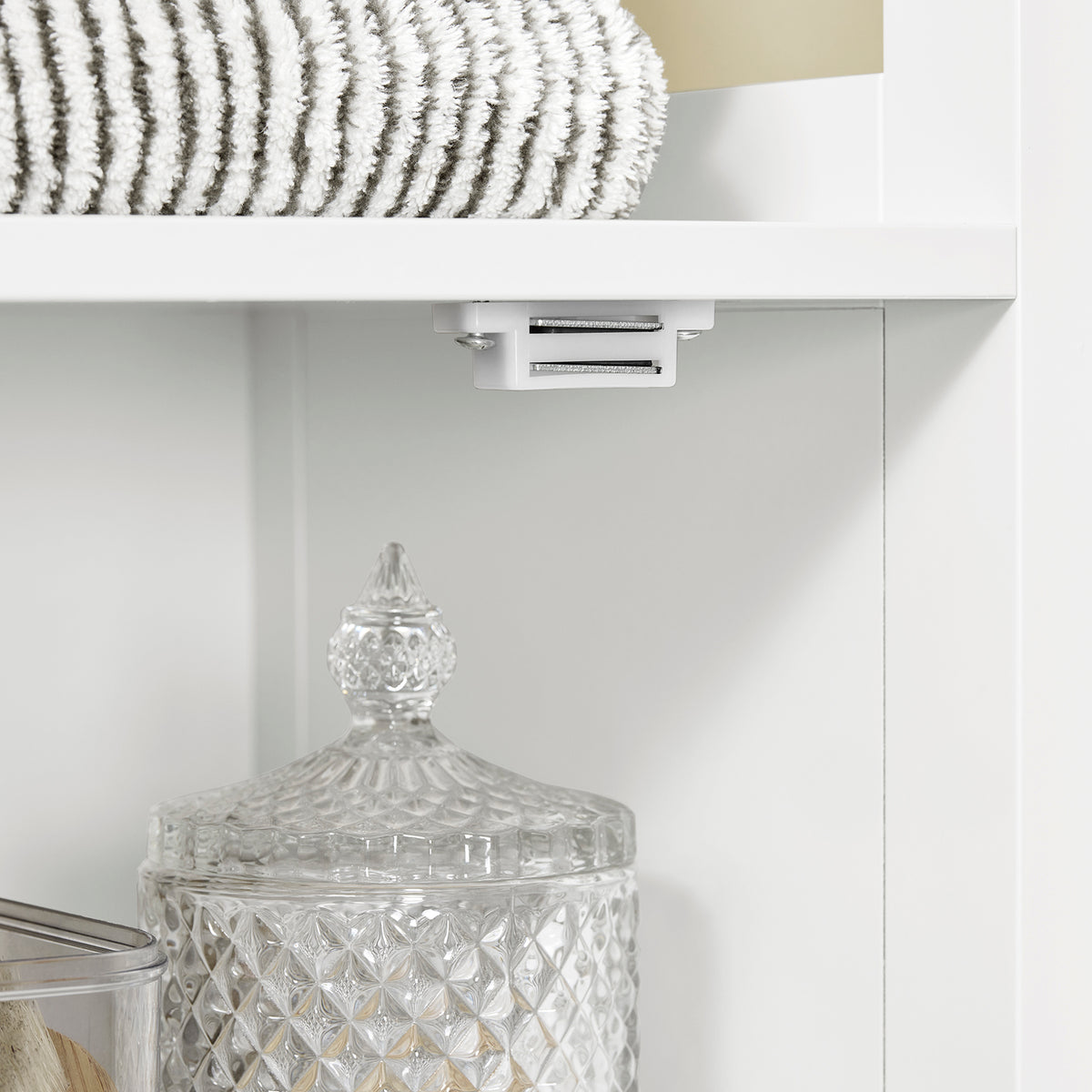 SoBuy BZR187-W Meuble Colonne de Salle de Bain, Armoire Haute, Placard de Rangement, 3 Compartiments Ouverts