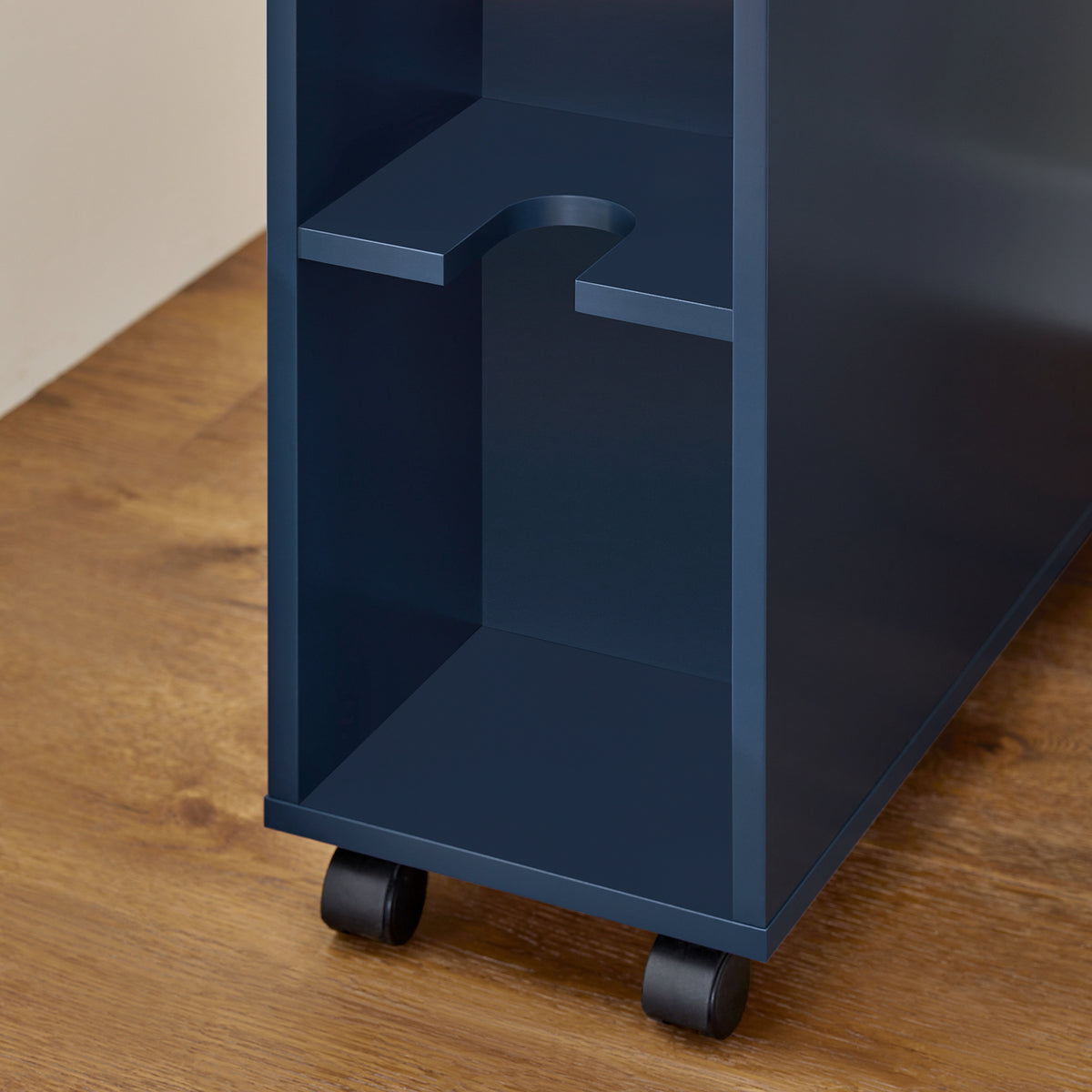 SoBuy BZR195-B Dulap de Depozitare Baie Îngust pe Roți, Suport Hârtie Igienică, Dulap Compact pentru Toaletă WC, 1 Raft Detașabil și 3 Sertare