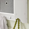 SoBuy FRG282-W Cuier de Perete cu 5 Cârlige și 3 Coșuri - Cuier de Perete din Lemn, Mobilier de Intrare cu Etajeră - Dulap Suspendat pentru Dormitor, Living, Baie - Alb 100x20x30cm