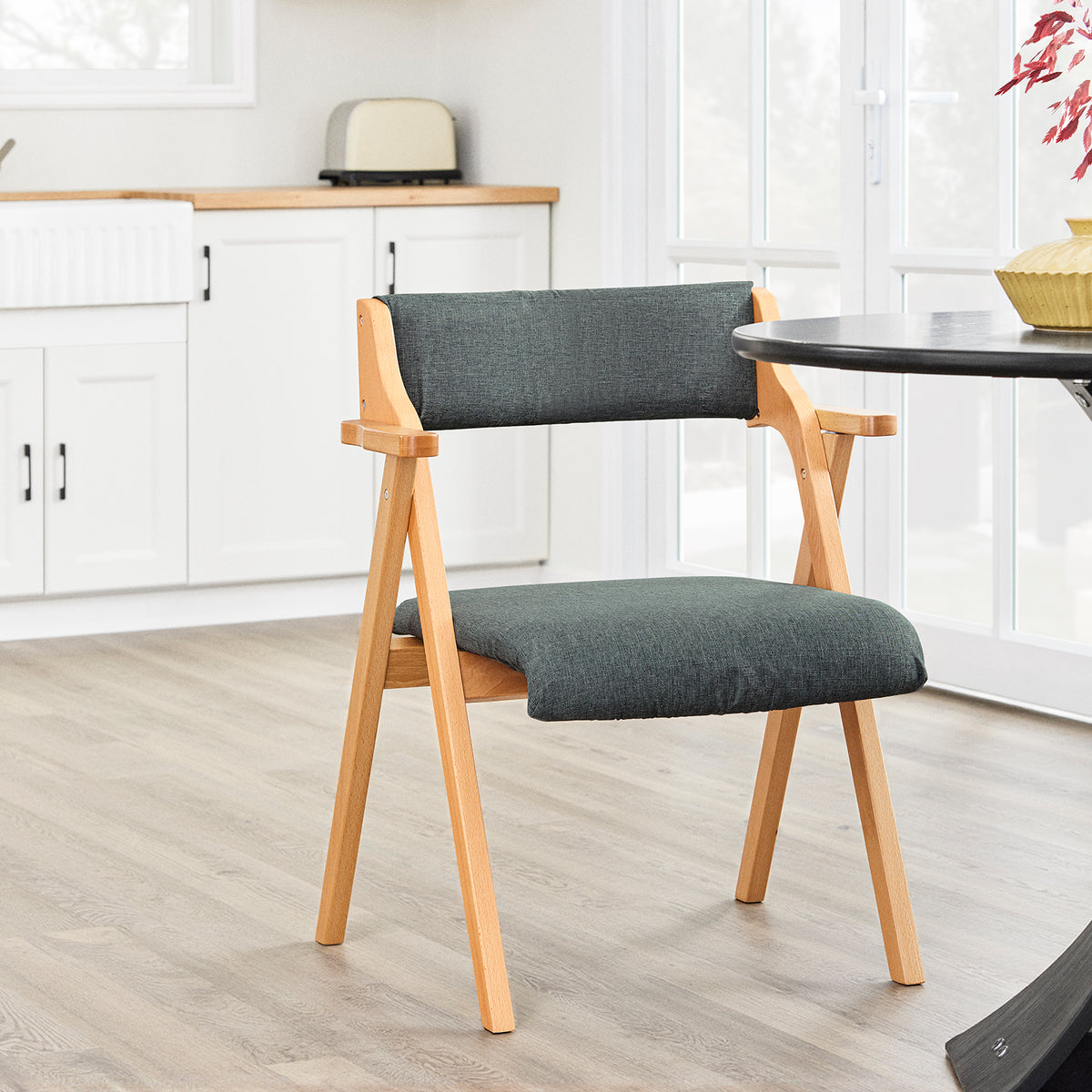SoBuy FST98-SGx2 Lot de 2 Chaises Pliantes en Bois de Hêtre avec Coussin Déhoussable, Charge 150 kg – Chaises Salle à Manger, Cuisine et Salon, Gris Foncé