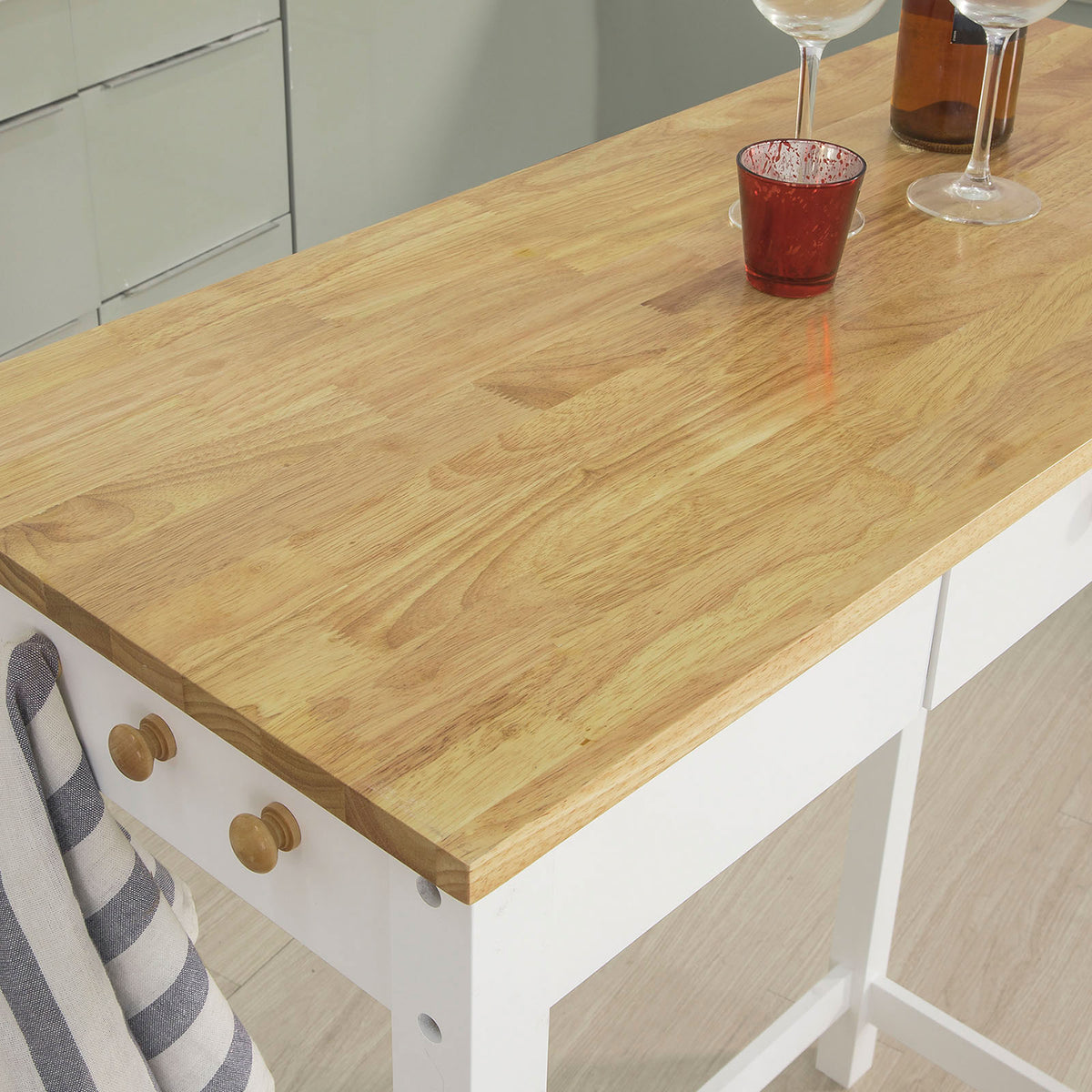 SoBuy FWT50-WN Set 1 Masă + 2 Scaune Set Masă de Bar Bistro + 2 scaune cu Suport pentru Picioare Masă înaltă de Bucătărie – Alb Natural