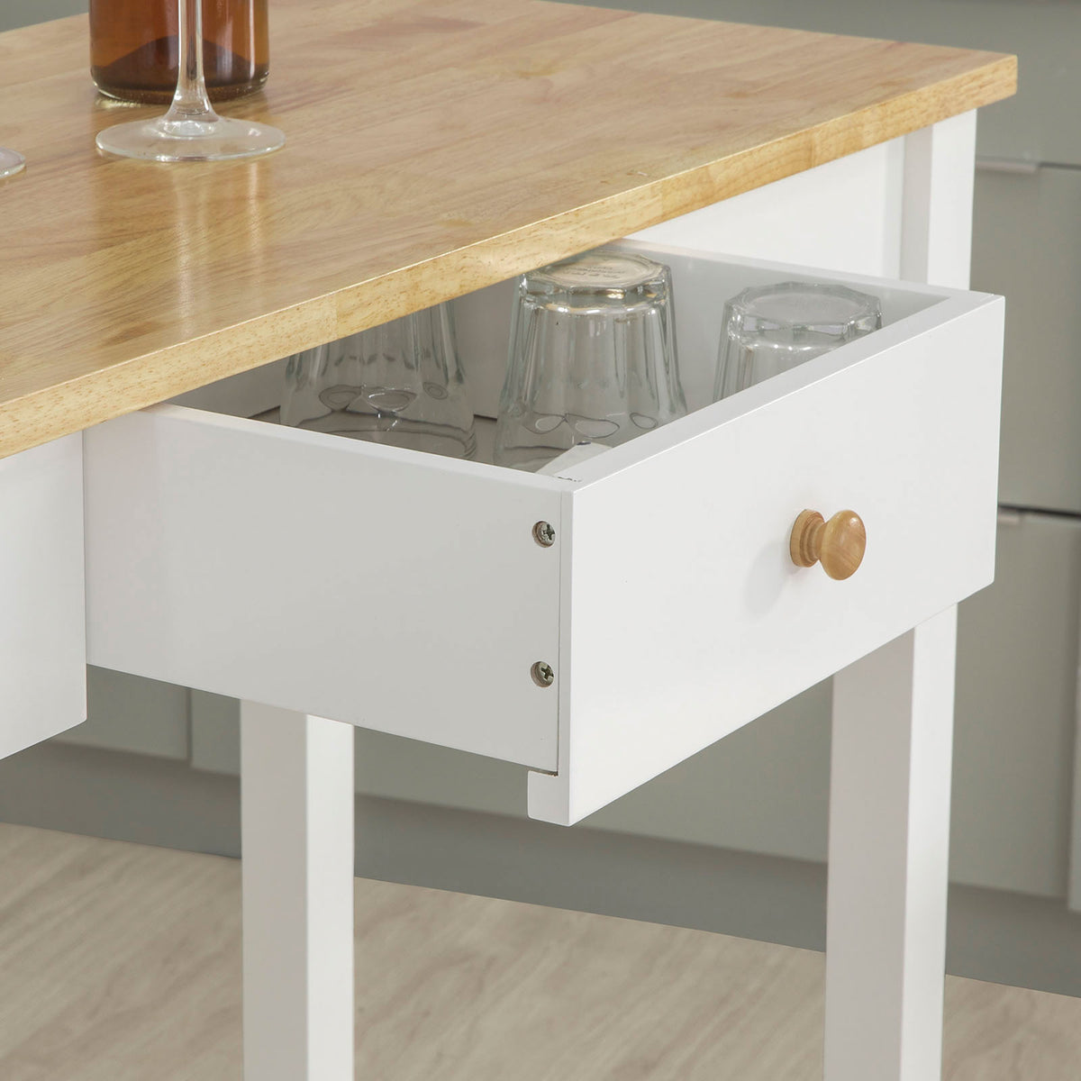 SoBuy FWT50-WN Set 1 Masă + 2 Scaune Set Masă de Bar Bistro + 2 scaune cu Suport pentru Picioare Masă înaltă de Bucătărie – Alb Natural