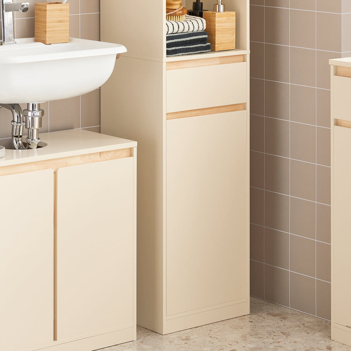 SoBuy BZR80-MI Meuble Colonne de Salle de Bain, Armoire Haute, Placard de Rangement avec 1 Compartiment Ouvert, 1 Tiroir et 2 Portes
