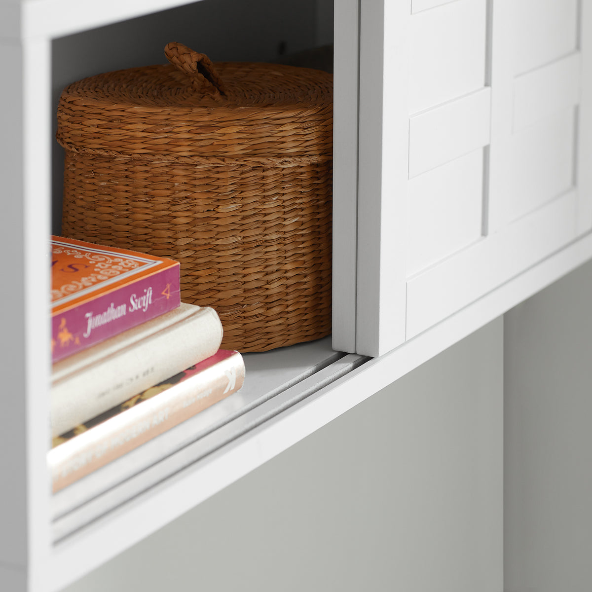 SoBuy FHK18-W Dulap de perete cu raft, Mobilier de depozitare pentru sufragerie, Mobilier de bucătărie - Mobilier de hol - 2 uși glisante, Spațiu de depozitare ascuns - pentru hol, bucătărie, sufragerie, baie - Alb 75x20x23 cm
