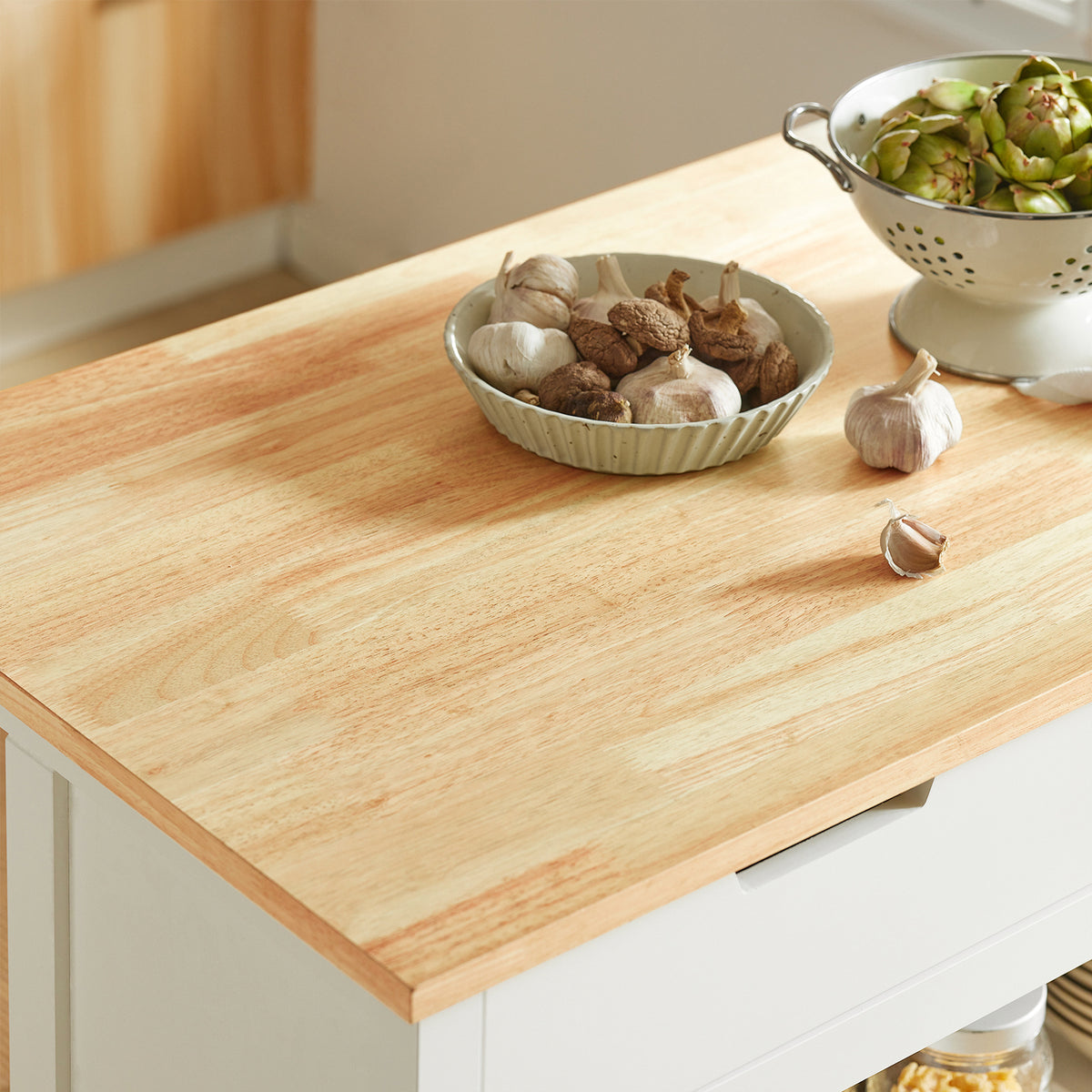 SoBuy FKW74-WN Cărucior de bucătărie cu roți, cu blat de lucru, 2 sertare și 2 rafturi, suport pentru cuptorul cu microunde, sarcină 60 kg – 100x60x94 cm, Alb și Natur