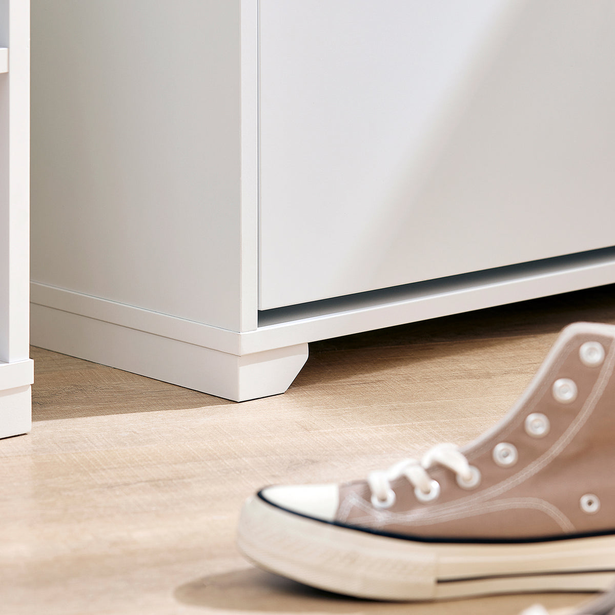 SoBuy FSR111-W Armoire à Chaussures 2 Abattants, 2 Compartiments Ouverts et 1 Porte pour Entrée Couloir, Blanc