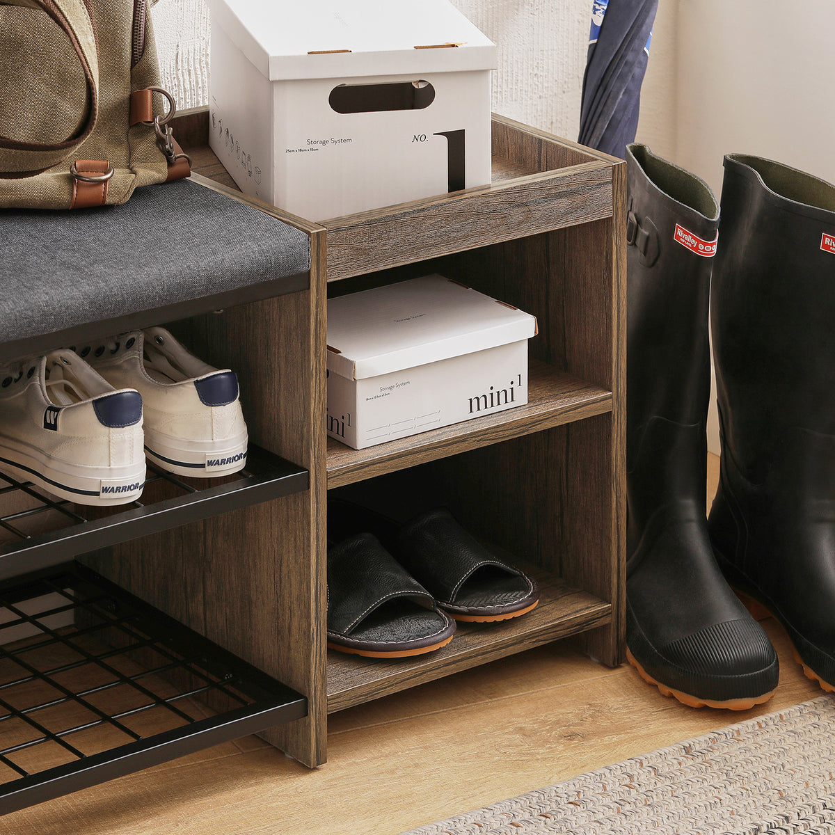 SoBuy FSR113-N Étagère à Chaussures, Banc de Vestiaire Étroit, avec Coussin Rembourré, 2 Étagères en Maille et 2 Compartiment Ouvert