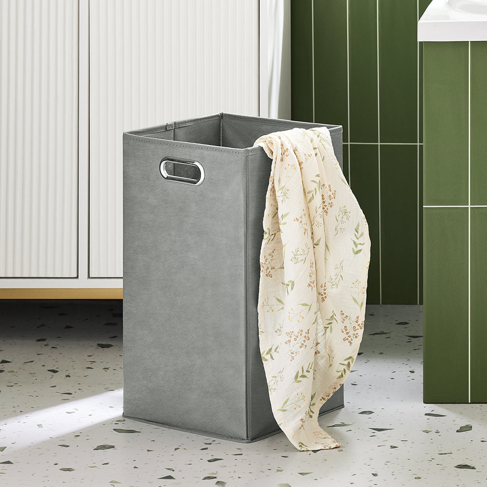 SoBuy BZR182-W Colonne Salle de Bain avec 2 Portes, 2 Paniers à Linge Amovibles et 3 Compartiments Ouverts, pour Salle de Bain et WC – L65×P32×H170 cm, Blanc