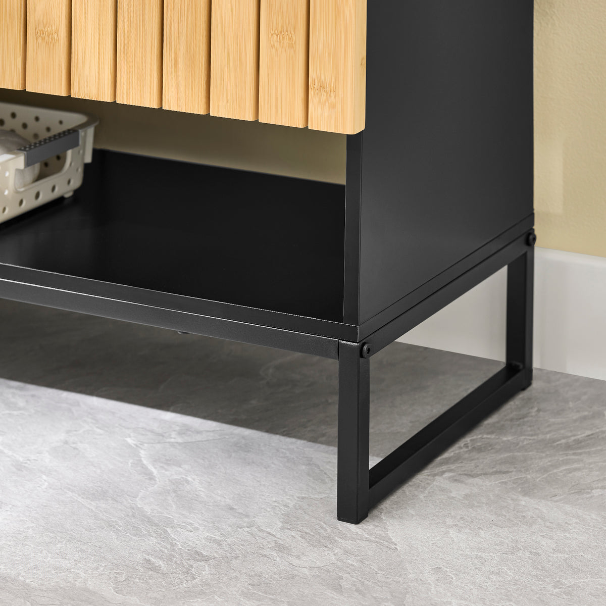 SoBuy BZR202-SCH Dulap sub chiuvetă baie 60 cm, mică unitate de depozitare din bambus și metal, dulap compact sub lavoar pentru toaletă sau baie mică