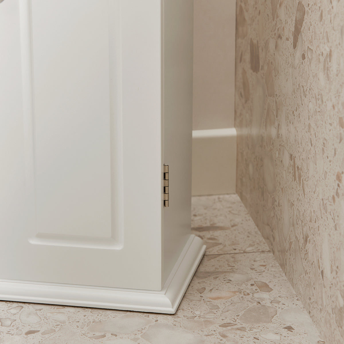 SoBuy BZR53-W Suport Hârtie Igienică Dulap Toaletă Suport Perie WC Mobilier de Baie pe Picior din Lemn, 20x18x79 cm