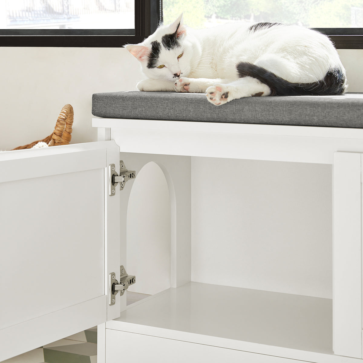 SoBuy FSR136-W Banc pentru Pantofi cu Pernă Căptușită, 2 Uși și Casă Integrată pentru Pisici pentru Intrare – 90x36x44 cm, Alb