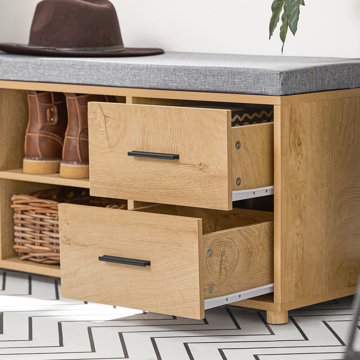 SoBuy FSR148-N Banc à Chaussures avec Coussin Rembourré 4 cm – 2 Tiroirs, 1 Porte, 6 Pieds Hévéa – 110×35×47 cm, Naturel