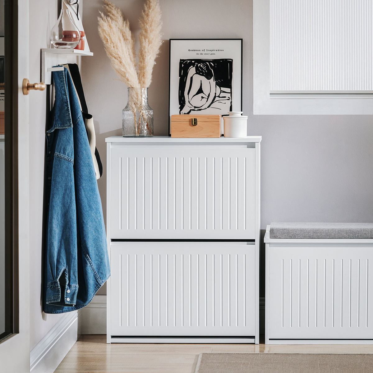 SoBuy FSR165-K-W Dulap de Pantofi cu Uși Rabatabile pe 2 Nivele – Depozitare Discretă pentru Hol – 61x26x81 cm Alb