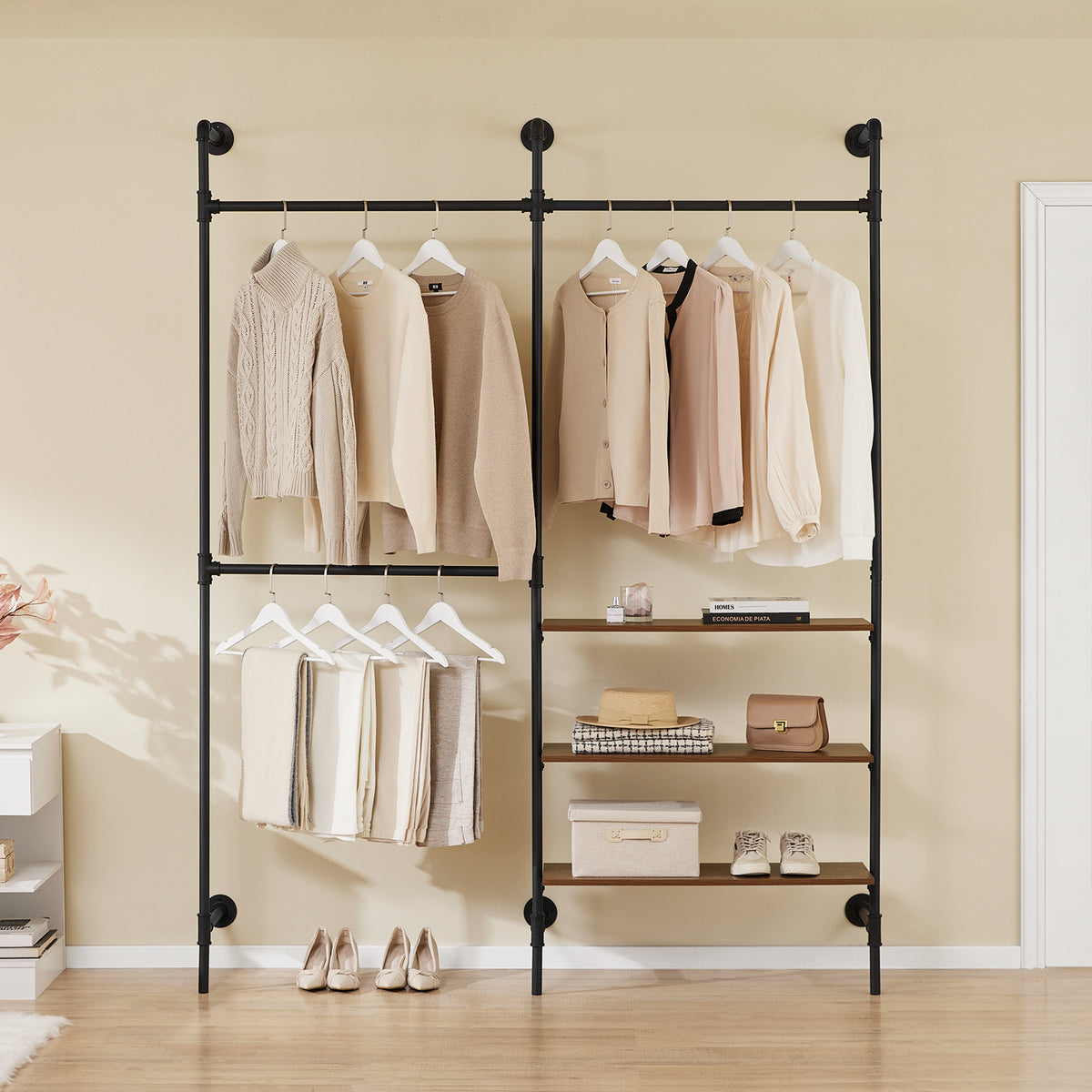 SoBuy KLS18-SCH Suport de Haine de Perete Industrial, Dulap Deschis din Metal cu 3 Bare și 3 Rafturi din MDF, Dulap de Depozitare de Perete Salvează Spațiu pentru Dormitor Dressing Hol, Negru