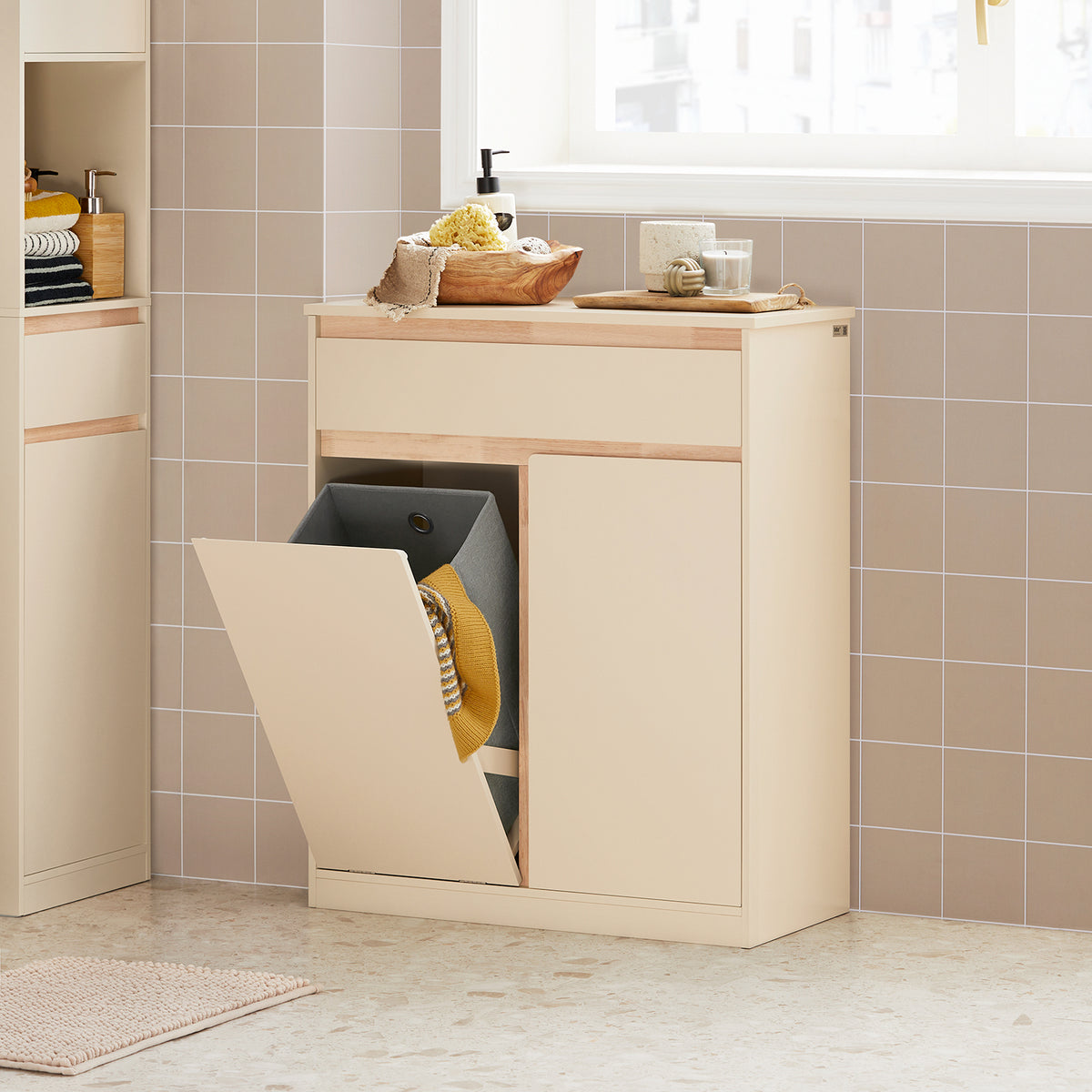 SoBuy BZR79-MI Meuble Bas de Salle de Bain avec Bac à Linge Amovible Armoire à Linge Commode Armoire Toilette avec Panier à Linge