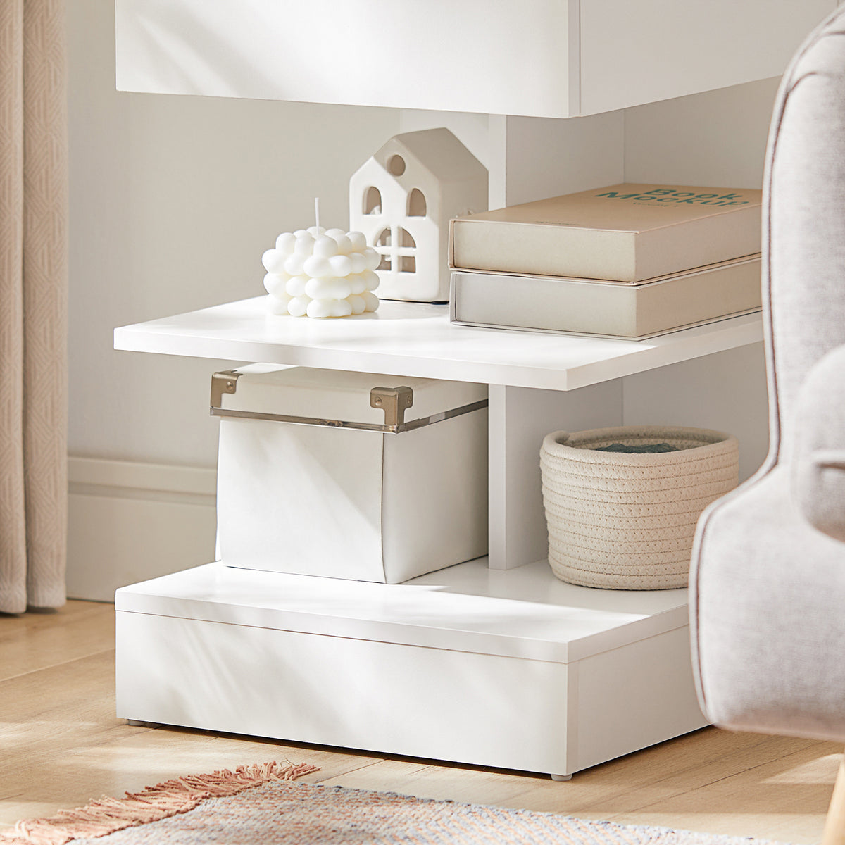 SoBuy FBT49-W Noptieră - Noptieră cu 1 sertar și 2 rafturi, Masă laterală pentru Dormitor - Mobilier de Depozitare Modern L39 x P39 x H65 cm Alb