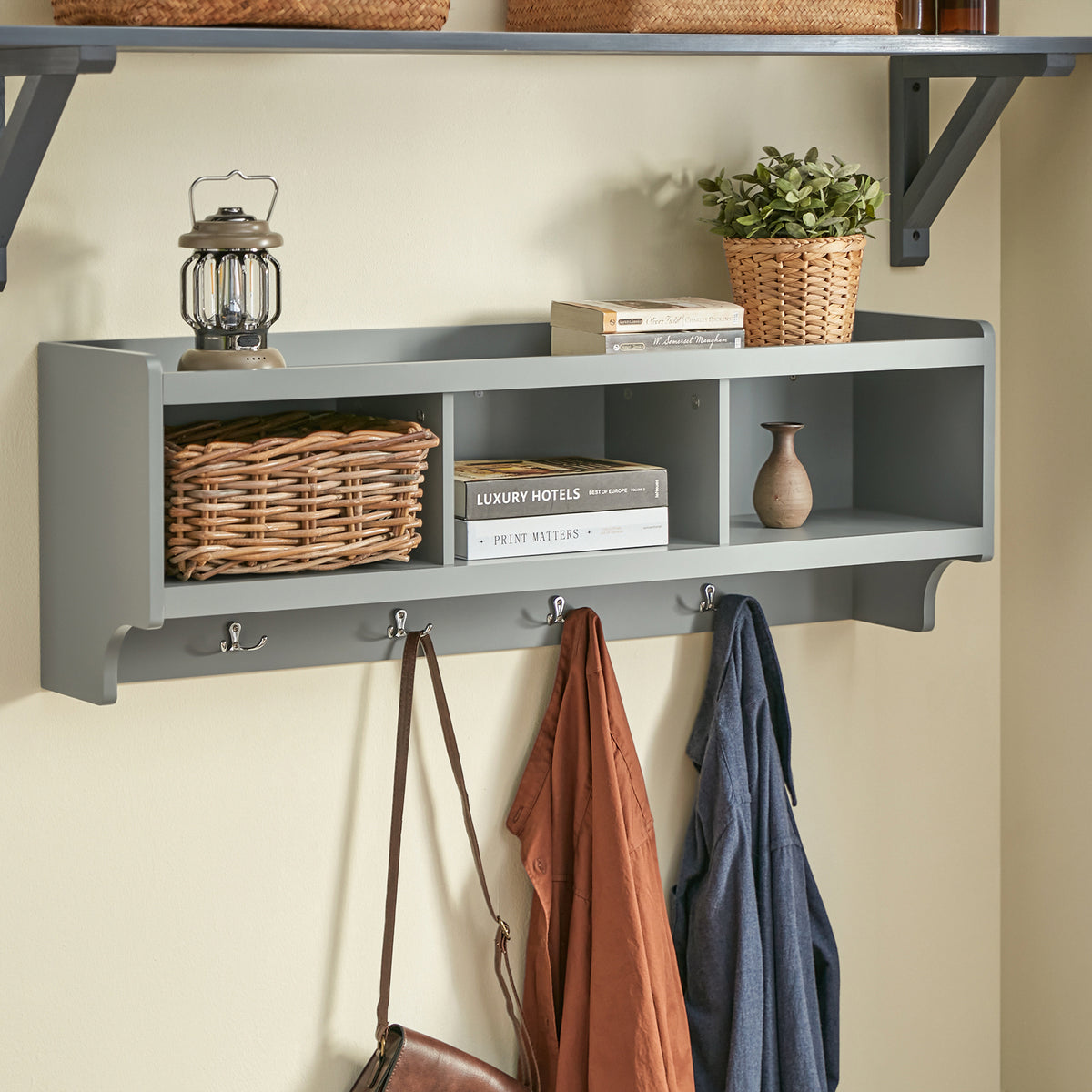 SoBuy FHK28-HG Cuier de Perete, Raft de Depozitare, Mobilier Hol, Vestiar cu 3 Compartimente și 4 Cârlige Dube, 100x25x35 cm, Gri