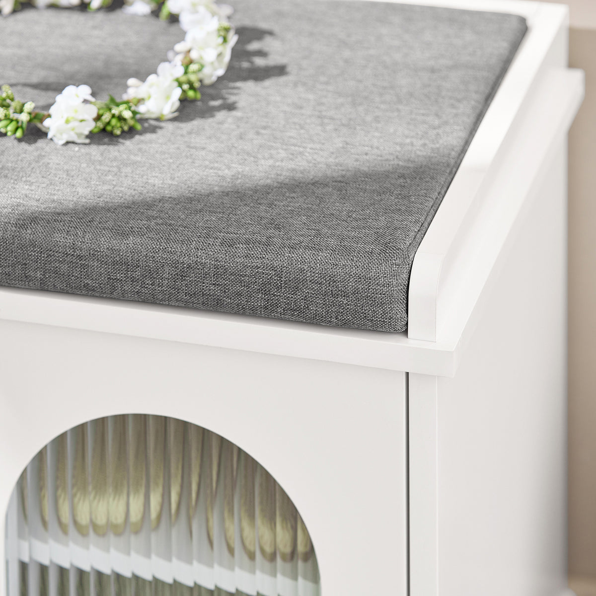 SoBuy FSR121-W Banc pentru Pantofi cu Pernă Căptușită, 2 Uși din Sticlă și 4 Rafturi pentru Hol – 60x35x45 cm, Alb
