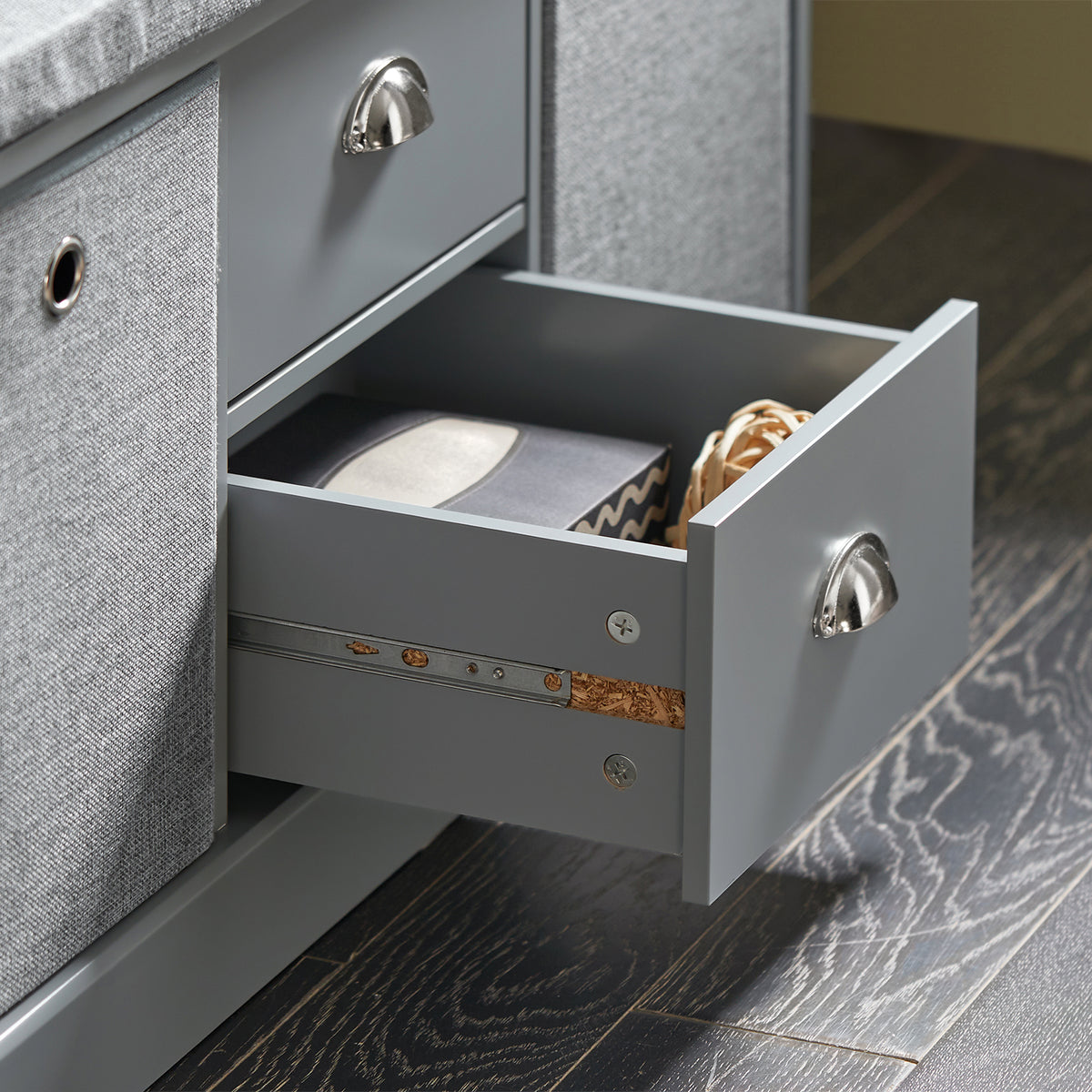SoBuy FSR66-DG Banc de Rangement avec Coussin Rembourré, 2 Tiroirs et 2 Paniers Meuble Bas Entrée Commode à Chaussure Banquette Confortable